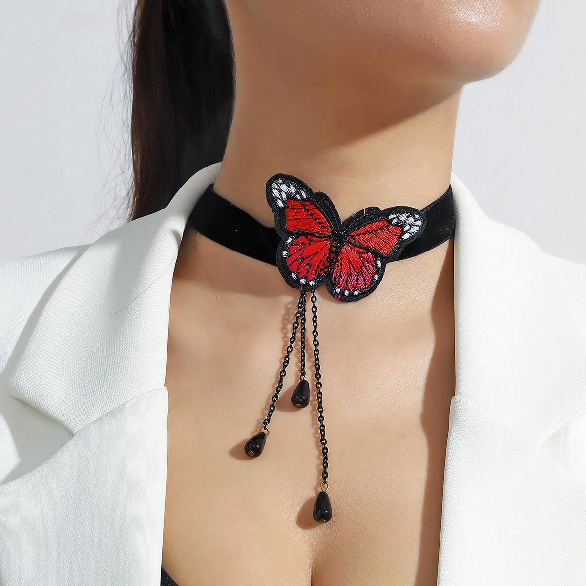 Gothic Lace Choker Necklace with Black Heart Pendant - Victorian Punk Collarbone Chain for Women, Elegant Dark Romance Jewelry - view 7