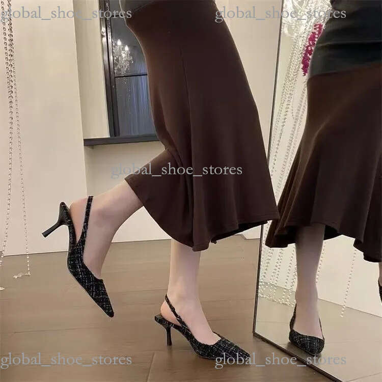 Designer new style Sandals 2025 Summer Shoes European and American Designer High Outdoor Women's Business Middle Heels Fashion Trend Cool Trailer