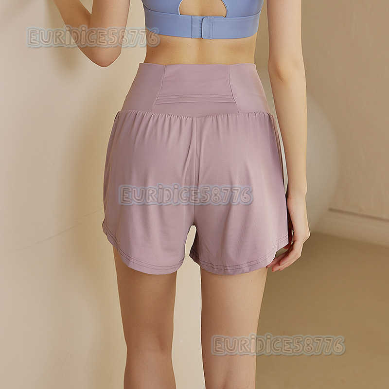 Ice Sensation Quick Drying Fake Twopiece Anti Glare Sports Shorts Womens Loose Fitting Running Fitness High Waist Yoga Pants 3/4 Pants Summer H250825