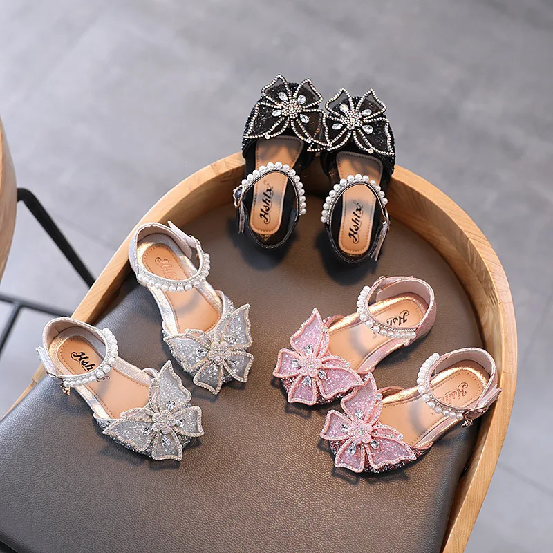 Summer Girls Sandals Fashion Sequins Rhinestone Bow Girls Princess Shoes Baby Girl Shoes Flat Heel Sandals Size 2135250825