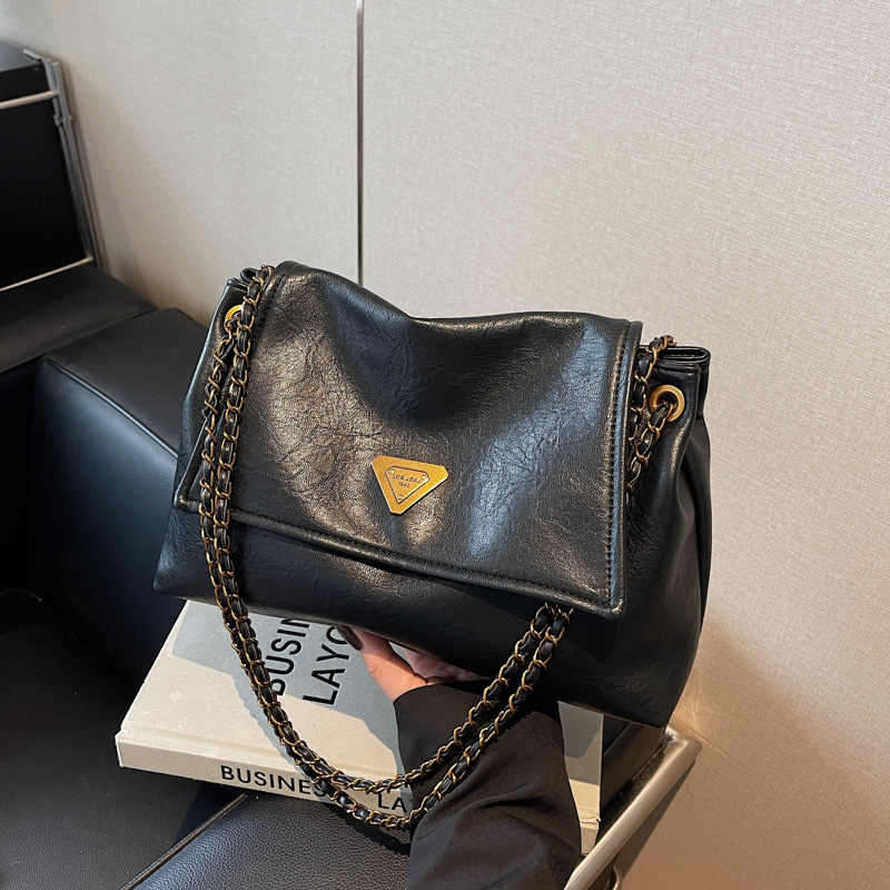 Free Shipping 2025 New Designer Bag Vintage High-capacity Bag For Women Single Shoulder Underarm Fashion Chain Commuter Versatile Elegant Women's
