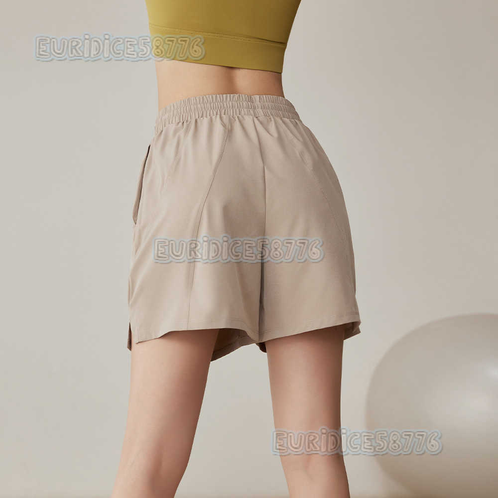 2025 Womens Sports Shorts Quickdry Summer Highwaist Loose Thin Badminton Shorts Fivepoint Yoga Fitness Midlength Shorts H250825
