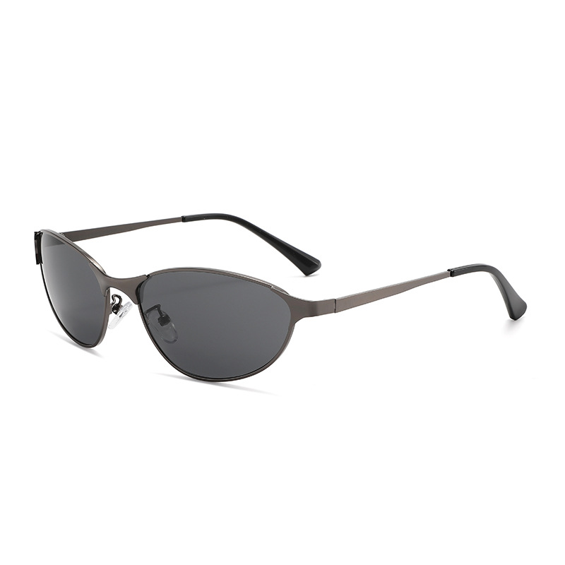 Y2K Cat Eye Metal Sunglasses Trendy UV Protection Shades for Women Street Style