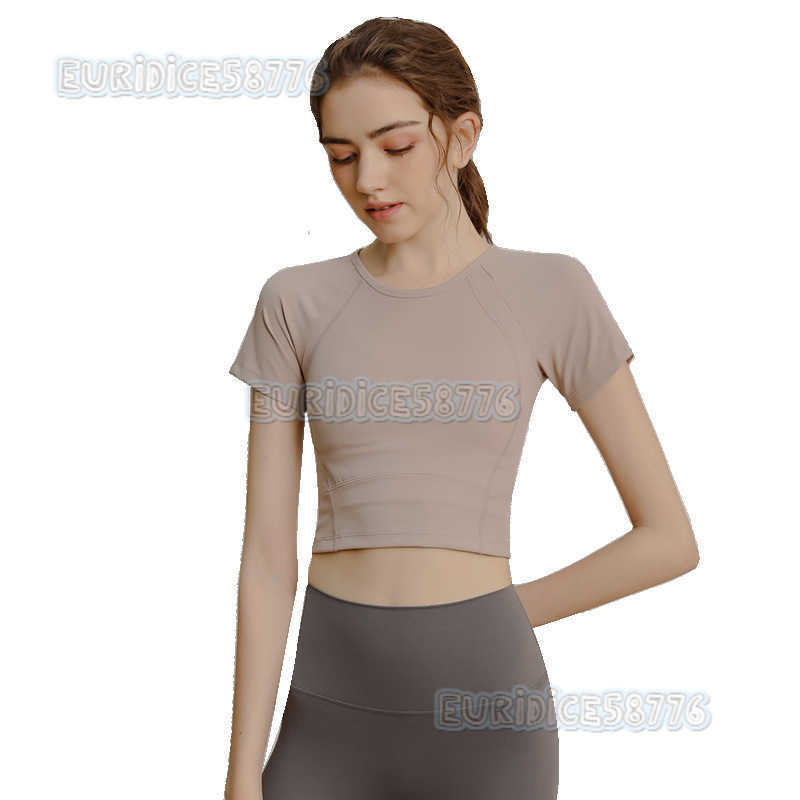 2025 New Womens Sports Short Sleeve Tshirt Quickdry Breathable Fitness Shirt Running Tight Yoga Shirt Summer Fitness Clothing H250825