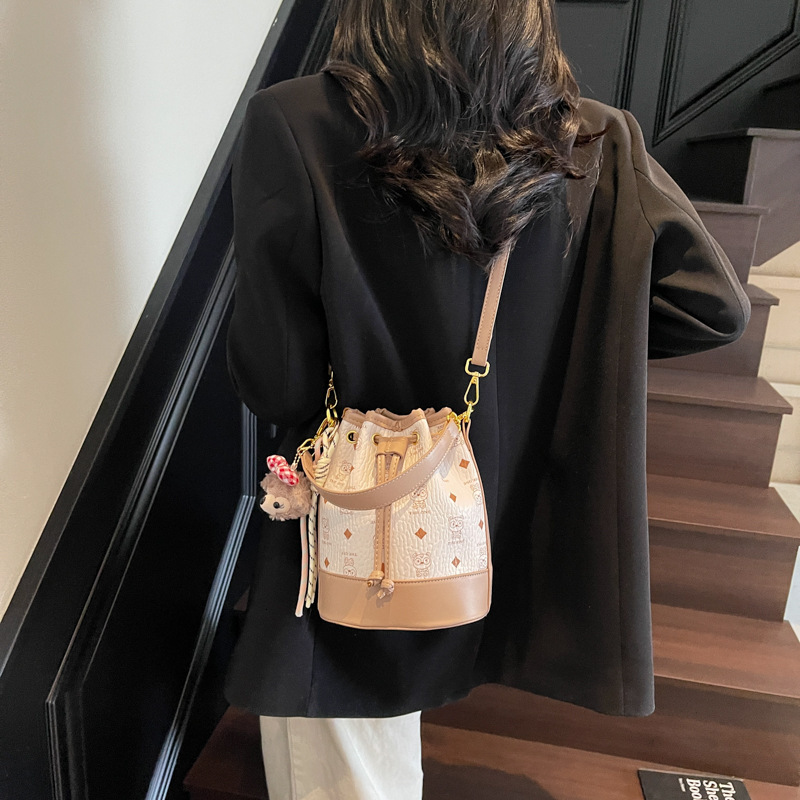 Foreign Trade Printed Drawstring Bucket Bag For Women Luxury Bag New Fashion Trendy Designer Bag Shoulder Bag Free Delivery To Your Door Commuter Cros