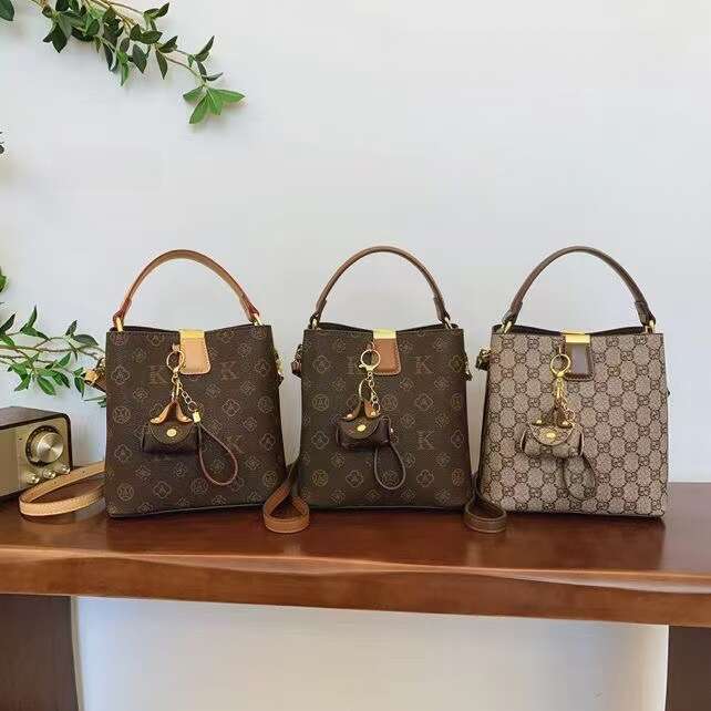 Designer Bag Luxury Bag Women's Color-Block Shoulder Bag Bucket - Style Crossbody Shoulder With Print, Fashionable Basket Design Daily Use