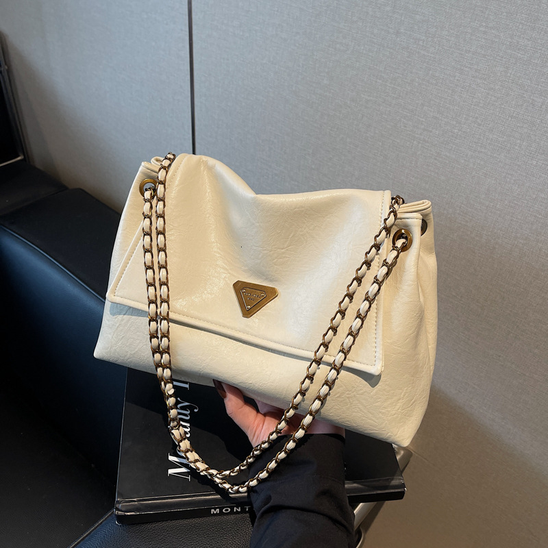 Free Shipping 2025 New Designer Bag Vintage High-capacity Bag For Women Single Shoulder Underarm Fashion Chain Commuter Versatile Elegant Women's