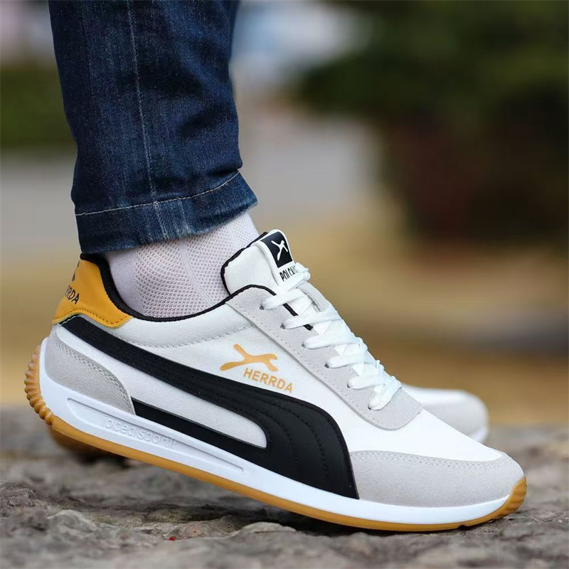 hot Free shipping designer running shoes for women men Luxury summer outdoor White black red and green designer sneakers Casual watches