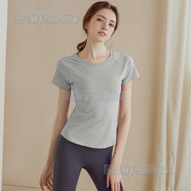Womens Slim Fit Sexy Fitness Short Sleeve Sports Top Breathable Running Tshirt Breathable Celebrity Yoga Wear Summer H250825