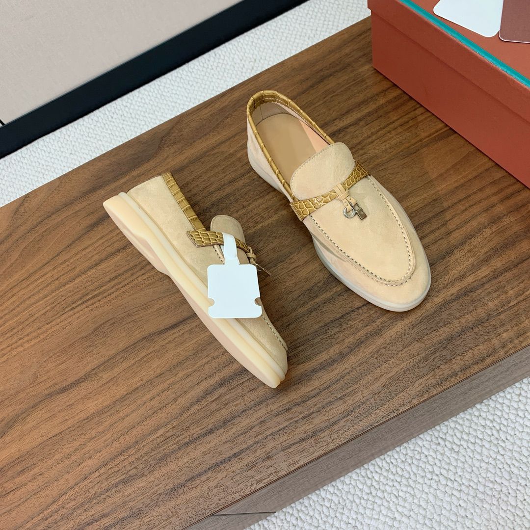 Top quality unisex Loafers Women Men summer walk shoes Designer slip on casual shoes Round toe suede loafers Couple shoes Sequined charm Factory footwear