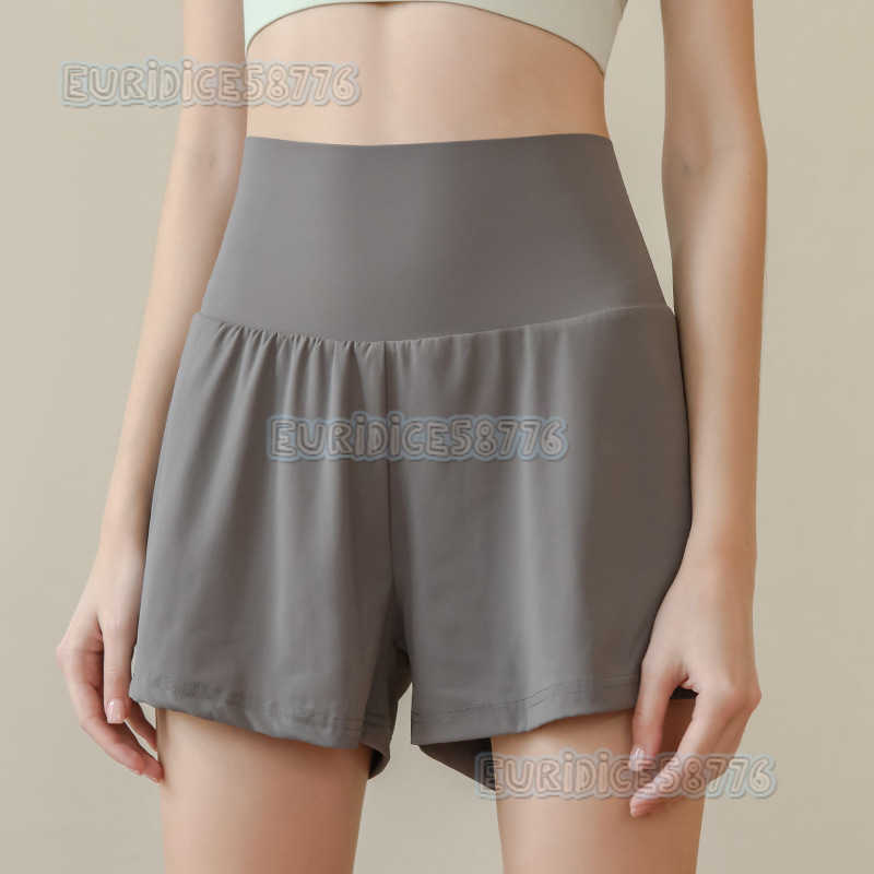 Ice Sensation Quick Drying Fake Twopiece Anti Glare Sports Shorts Womens Loose Fitting Running Fitness High Waist Yoga Pants 3/4 Pants Summer H250825