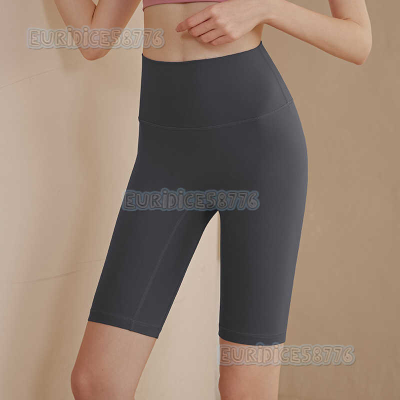 2025 New Sports Shorts for Women Fivepoint Tight Yoga Pants Highwaisted Buttlifting Fitness Pants Running and Cycling Pants for Summer H250825