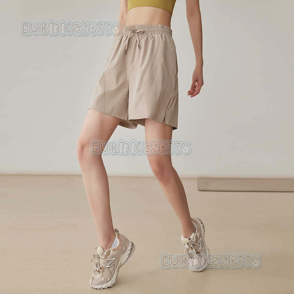 2025 Womens Sports Shorts Quickdry Summer Highwaist Loose Thin Badminton Shorts Fivepoint Yoga Fitness Midlength Shorts H250825