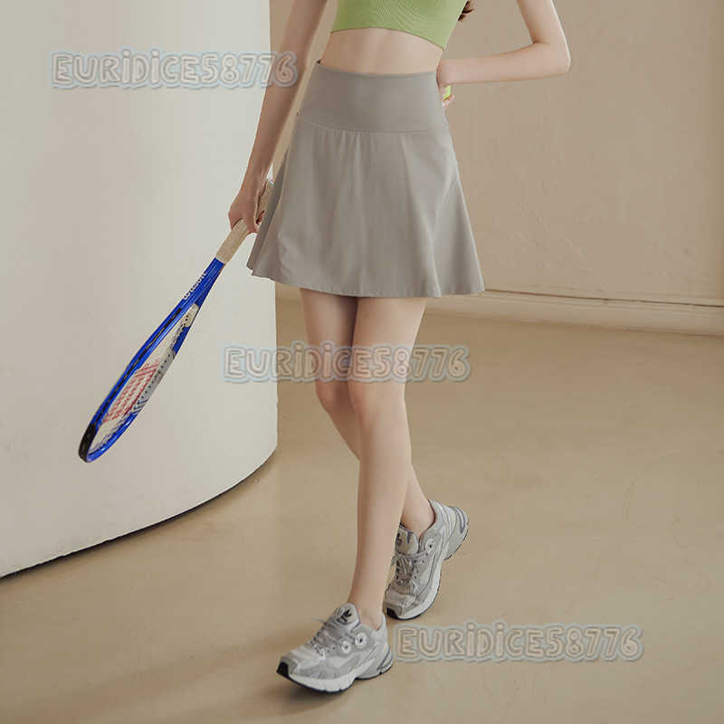 Sports Short Skirt Fake Twopiece Running Skirt Womens Summer Quickdrying Hip Covering Antilight Breathable Tennis Yoga Skirt Pants H250825