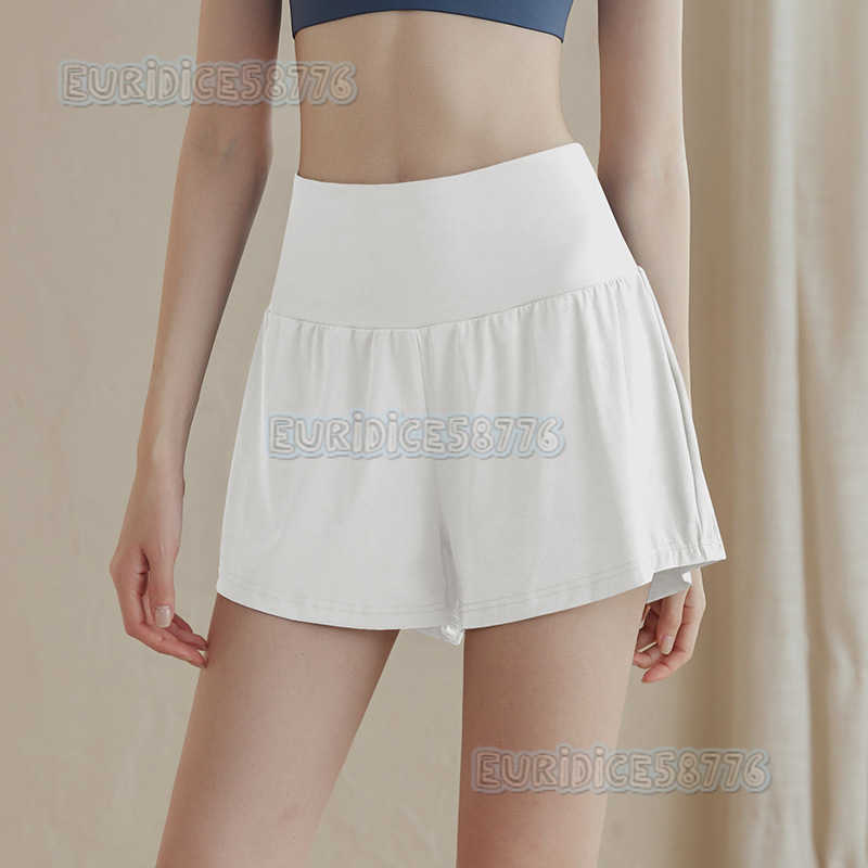 Ice Sensation Quick Drying Fake Twopiece Anti Glare Sports Shorts Womens Loose Fitting Running Fitness High Waist Yoga Pants 3/4 Pants Summer H250825