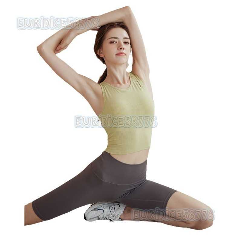 Highend Yoga Vest with Chest Pads for Women Sports Top for Outdoor Running Training Slim Fit Fitness Clothing for Summer H250825