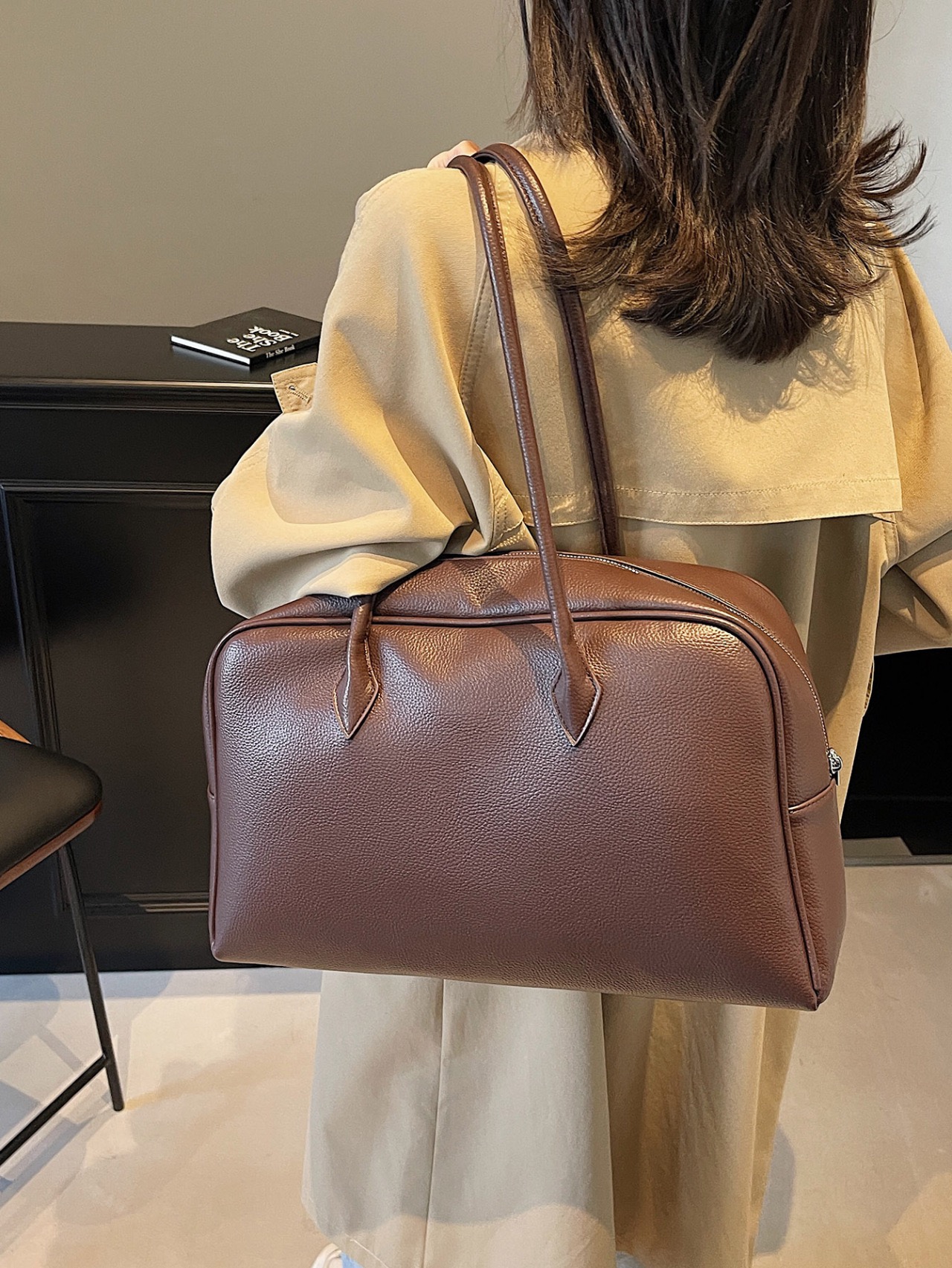 Free shipping luxury bag New hot selling women's laptop handbag - large high-end shoulder bag, suitable for work and leisure