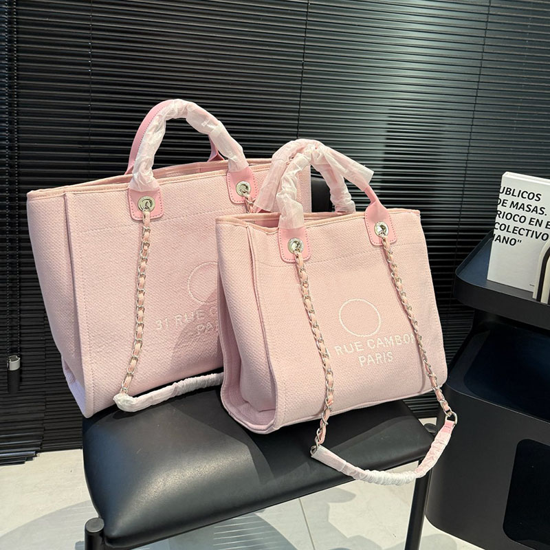 Ladies Designer Pink Beach Shopping Bag White Embroidery Letters Pattern Silver Matelasse Chain Outdoor Large Capacity Shoulder Tote with Zipper Coin Purse 33/38cm
