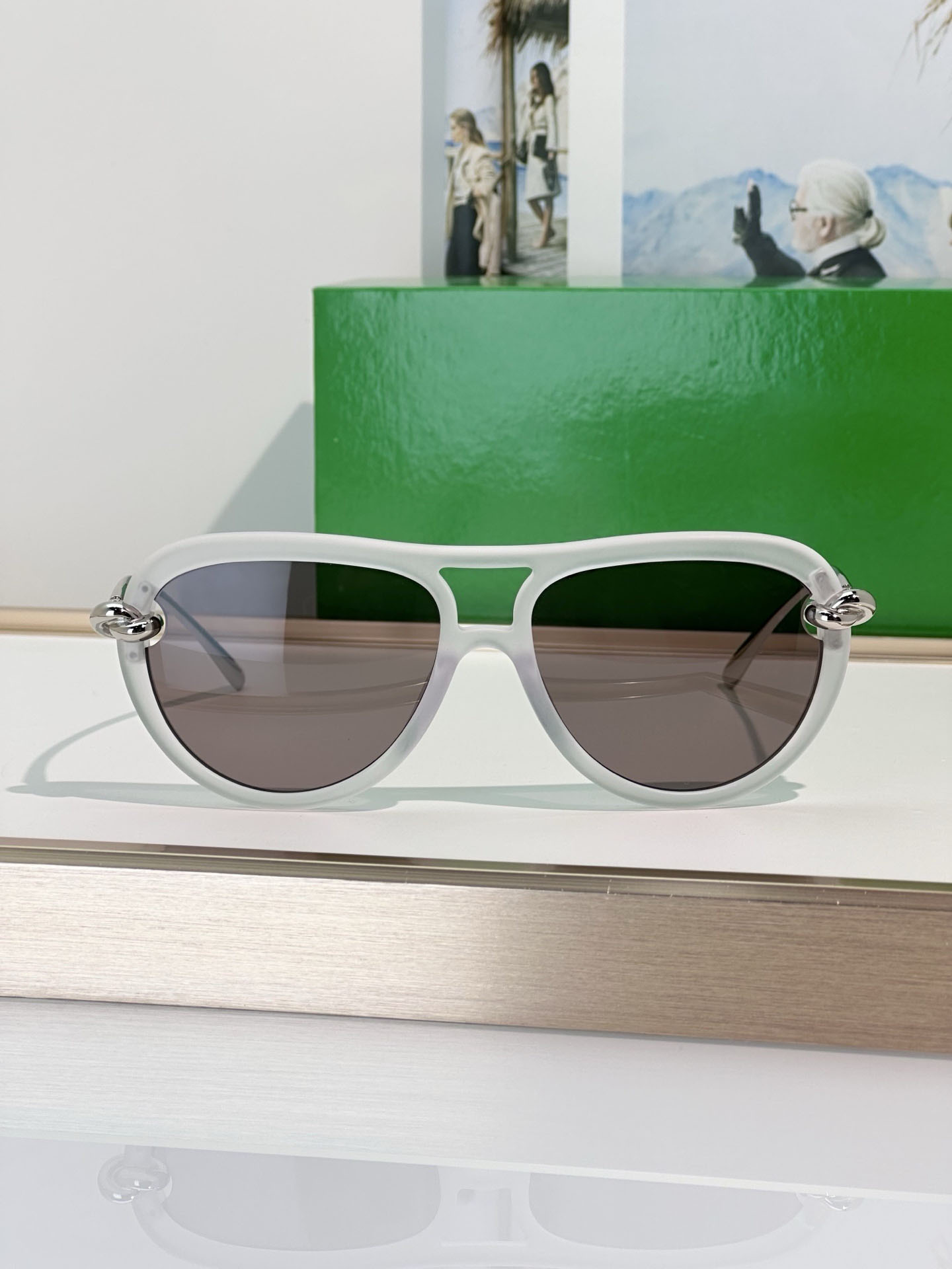 Luxury Designers Womens Sunglasses For Women Men Sun Glasses Mens Designer 1418 Fashion Style Protects Eyes Random Box