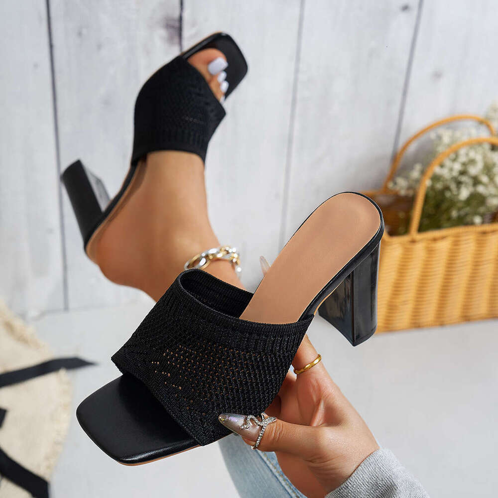 35-43 Plus Size Outdoor Wear Designer Shoe 2025 New Summer Fashion Square Toe Chunky Heel High Heels Lightweight Sandals for Women