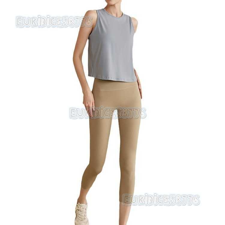 2025 New Spring Summer Sports Yoga Vest for Women Loose Breathable Sleeveless Top Running Quickdry Coverup Fitness Wear H250825