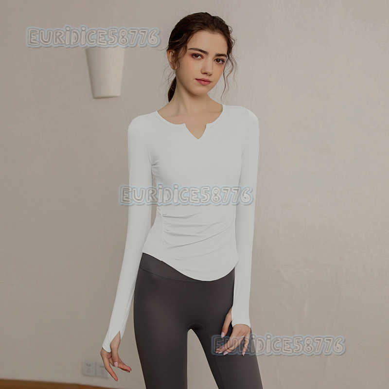 Yoga Shirt with Chest Pads for Women Slim Fit Fashionable Autumn Winter Sports Top Long Sleeve Tshirt Professional Running Fitness Clothing H250825