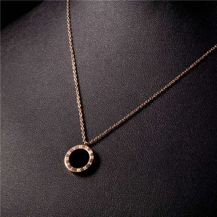 316L Stainless Steel 2-Color Roman Numeral Dial Shell Pendant Necklace For Women New Trend Girls Clavicle Chain Jewelry Gifts
