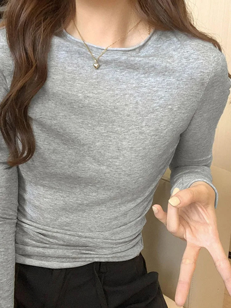 Spring Autumn T shirt Women Tops Solid Slim Fit Long Sleeve O Neck Tshirts Female Casual Streetwear High Quality Base Tees 250903