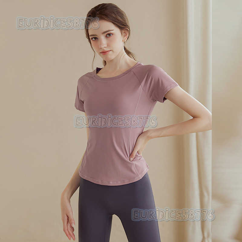 Womens Slim Fit Sexy Fitness Short Sleeve Sports Top Breathable Running Tshirt Breathable Celebrity Yoga Wear Summer H250825