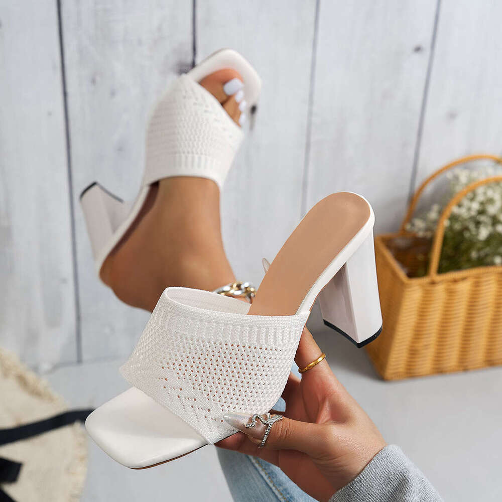 35-43 Plus Size Outdoor Wear Designer Shoe 2025 New Summer Fashion Square Toe Chunky Heel High Heels Lightweight Sandals for Women