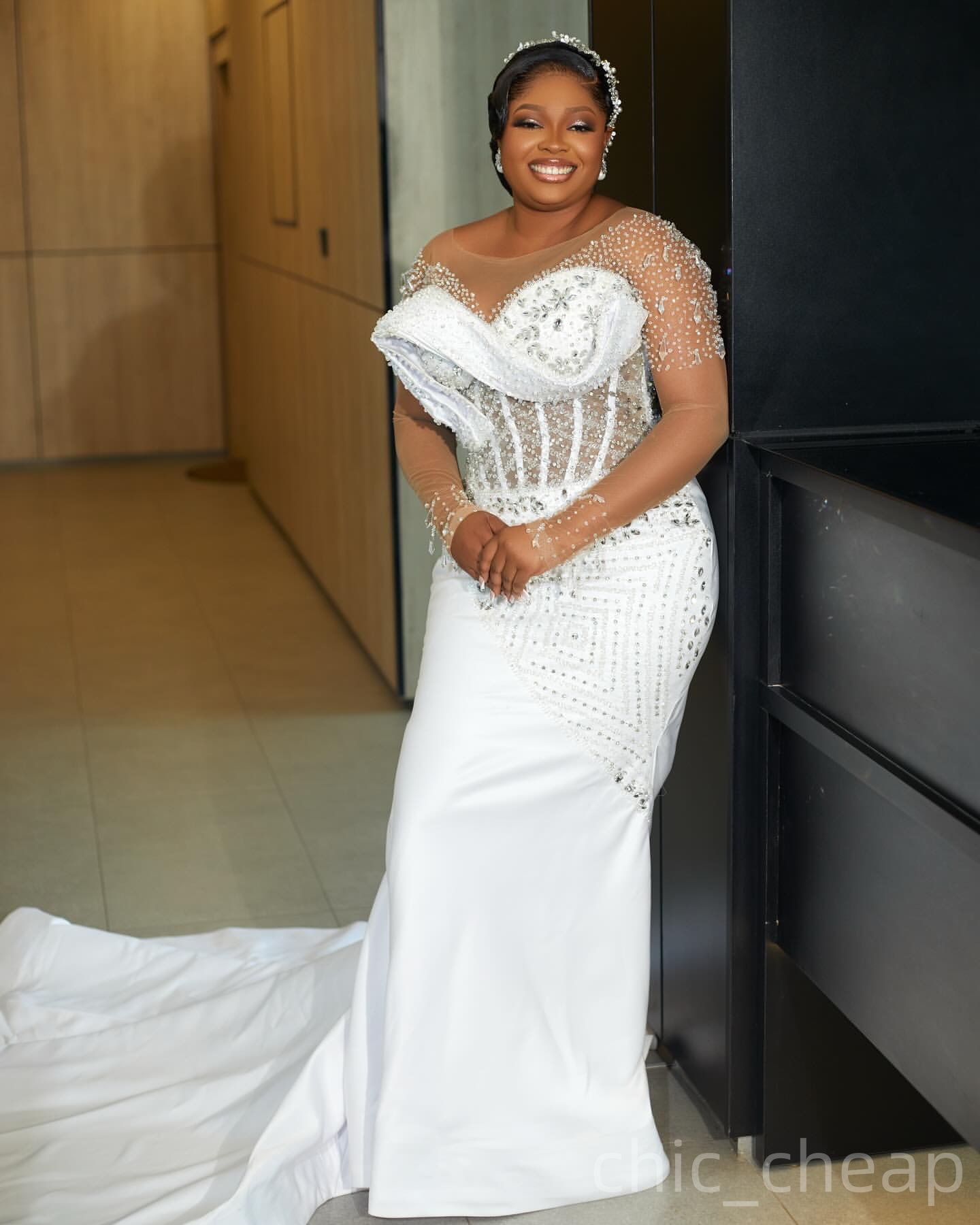 2025 Aso Ebi Plus Size White Mermaid Wedding Dress Rhinestones Beaded Sheer Neck Full Sleeves Satin Vintage Bridal Gowns Dresses ZJ0686