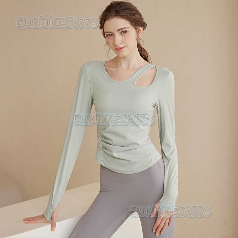 Hollow Out Yoga Shirt with Chest Pads for Women Long Sleeve Sports Top Quickdry Tightfitting Running Training Pilates Fitness Shirt for Autumn H250825