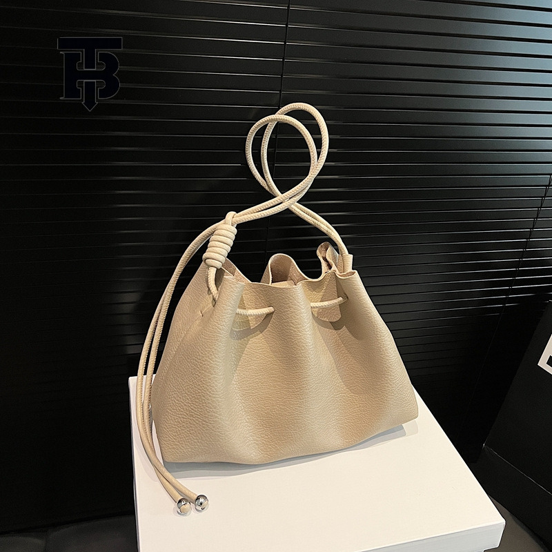 TB BHULAMTE Designer's Simple And Luxurious Women's Drawstring Bucket Bag New Seamless Soft Leather Shoulder Crossbody Bag Fashion Casual Sh