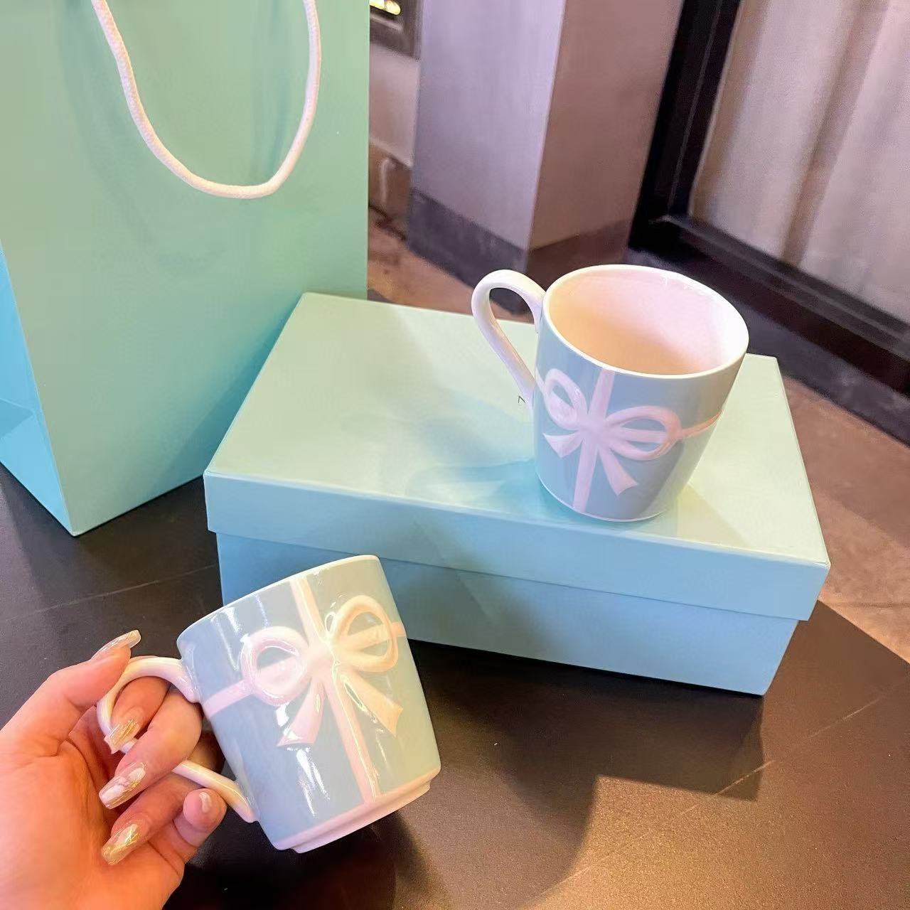 Luxury Designer Blue Ceramic Mug with Classic Lace Design Perfect for Tea Coffee