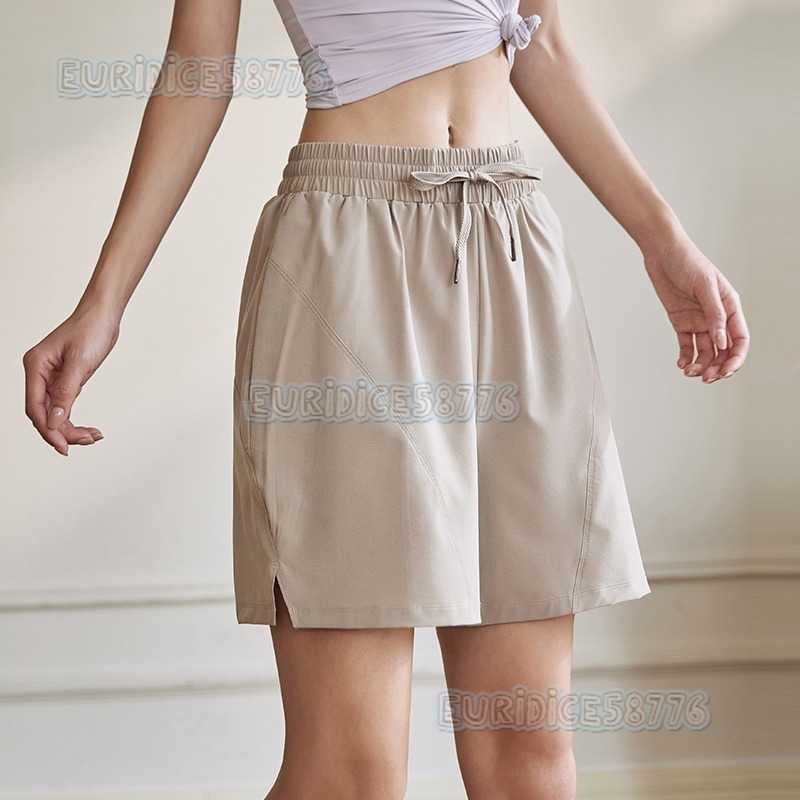 2025 Womens Sports Shorts Antiexposure Loose Yoga Pants Running Training Fivepoint Shorts Breathable Casual Fitness Midlength Shorts H250825