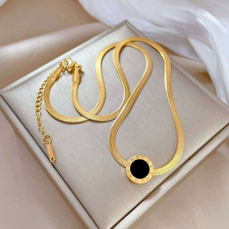 316L Stainless Steel 2-Color Roman Numeral Dial Shell Pendant Necklace For Women New Trend Girls Clavicle Chain Jewelry Gifts