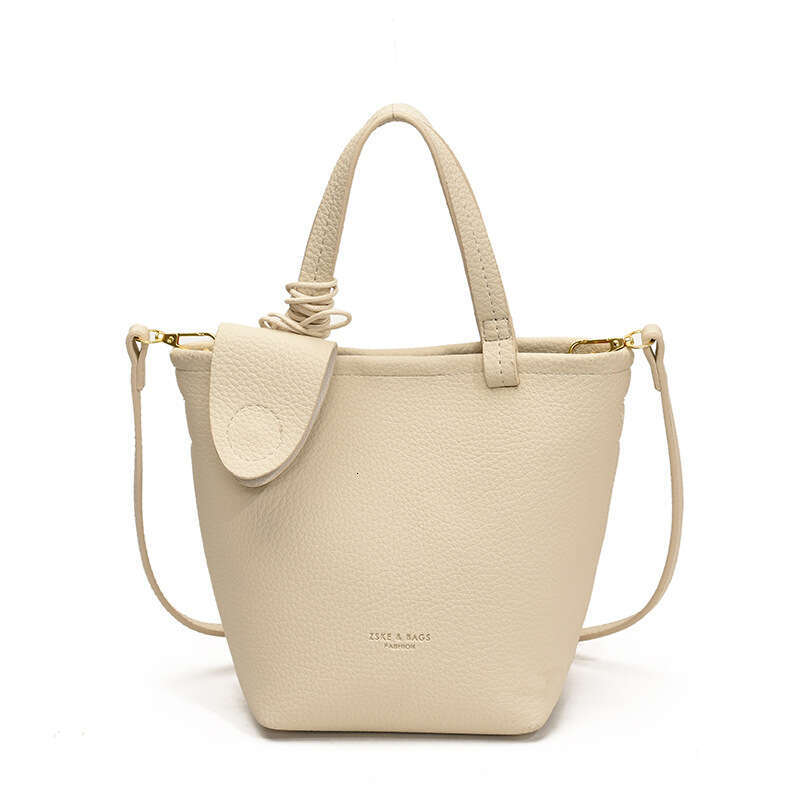 Minimalist Niche Handheld Basket for Women 2025 Autumn Winter New Versatile Textured Bucket Commuter Crossbody Bag