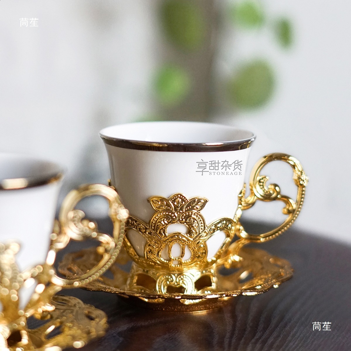 Turkish Golden Coffee Cups and Saucers Serving Set Ceramic Mugs for Home Decor Demistasse Porcelain 210309