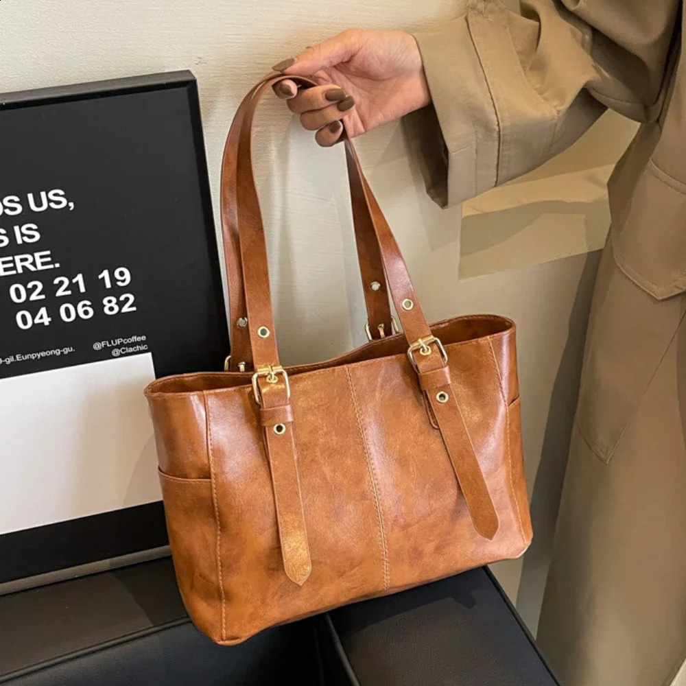 Fashion Retro Women PU Leather Shoulder Bags Trend High End Lady Tote Bag Large Capacity Females Bag Handbag Purses 250818