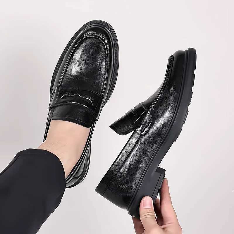 Italian Highend Leather Slipon Shoes Mens Business Dress Square Toe British Slipon Formal Casual Loafer Oxford Shoes WeddingXJ250827