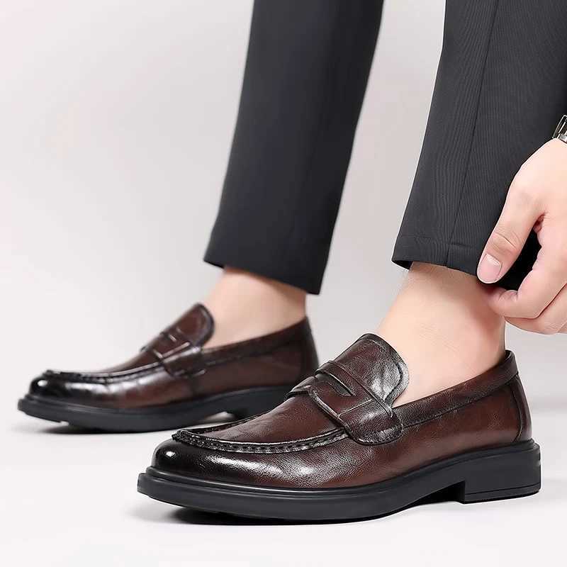 Italian Highend Leather Slipon Shoes Mens Business Dress Square Toe British Slipon Formal Casual Loafer Oxford Shoes WeddingXJ250827