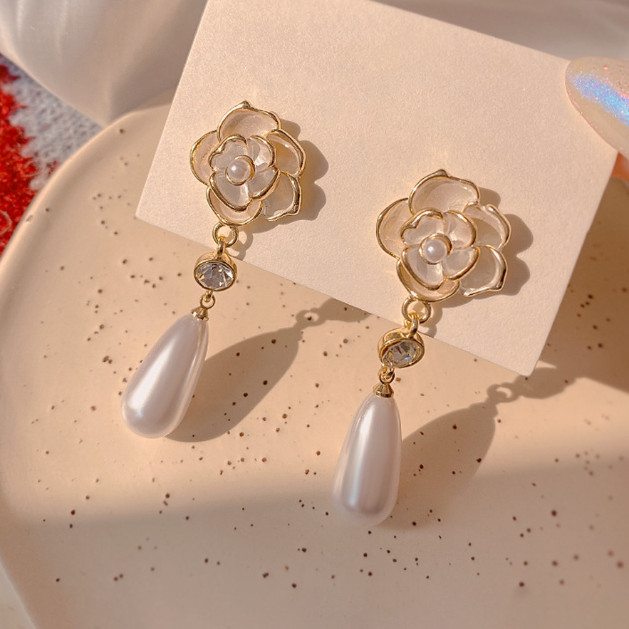 Designer Earrings Jewelry Jewellery Korean Influencer Minimalist Camellia Pearl Earrings Women Cool Niche Vintage S925 Sterling Silver Post Earrings E