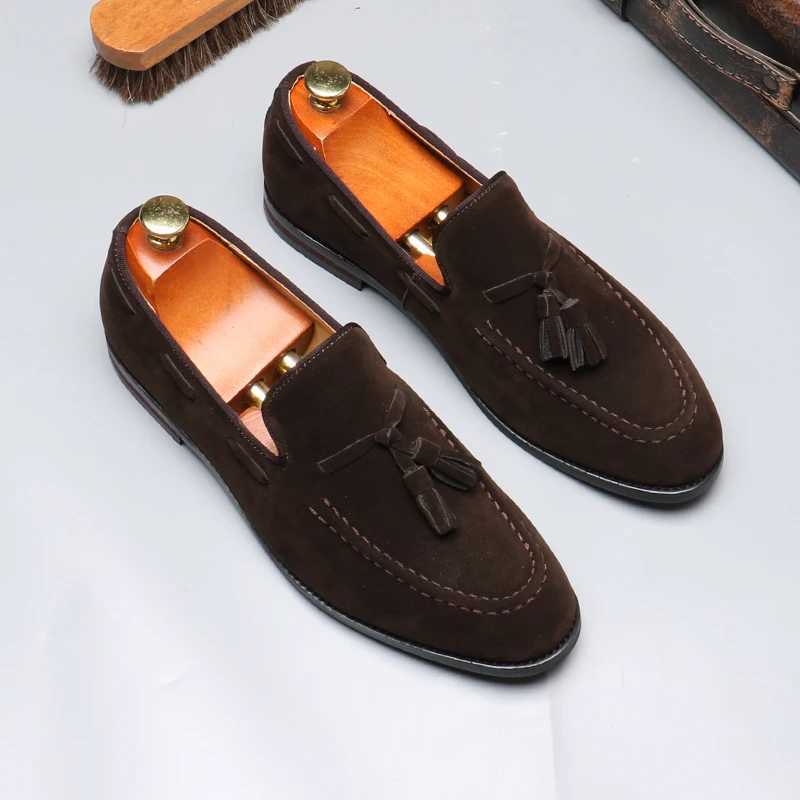 Mens Casual Leather Shoes Mens Classic British Style Tassels Loafers Fi Party Wedding Flats for MenXJ250827