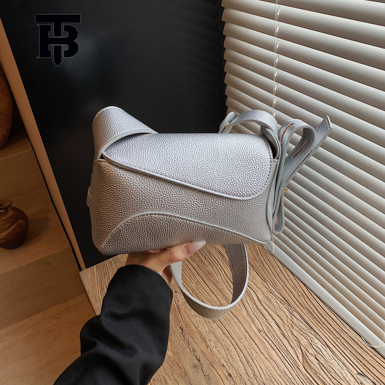 TB BHULAMTE Designer Luxury 2025 Women's Versatile Fashion Shoulder Bag Large Capacity Casual Simple Underarm Bag Crossbody Bag Tote Bag Free Shi