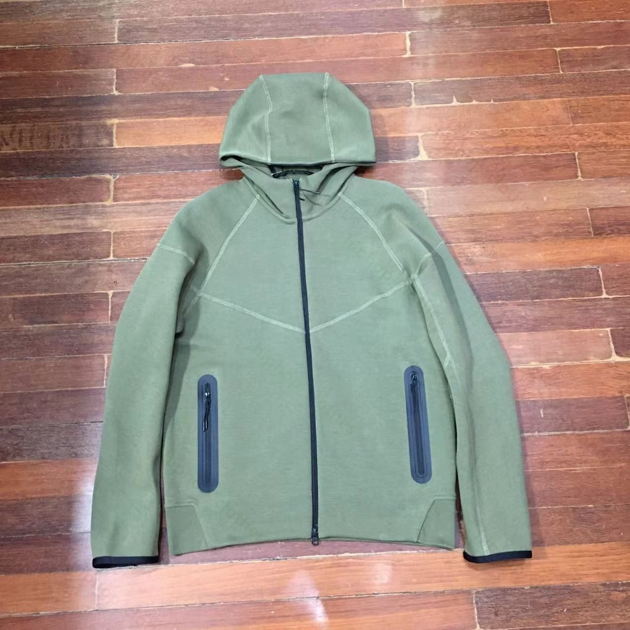 2025 no kids tech fleece Tracksuit comfortable designer hoodie tracksuit Basketball Football Outfit Two piece set Women and men Hoodies sweatpants 74d