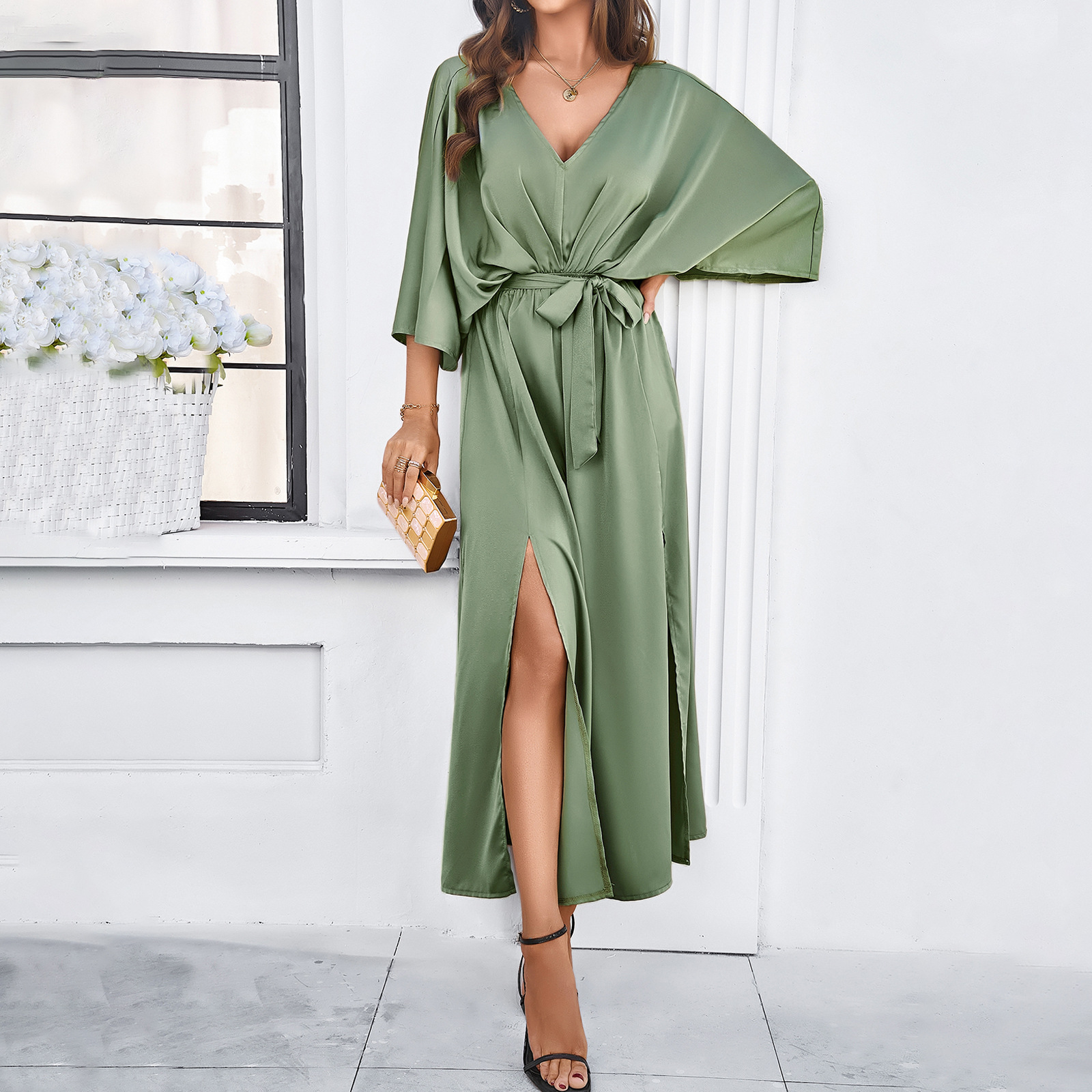 Spring and summer solid-color strapless pleated halter dress, high-waisted halter long dress, casual women's dress for women