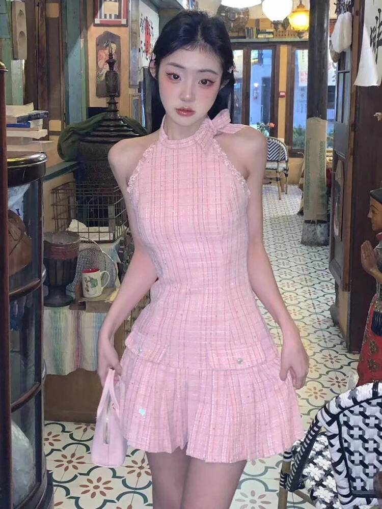 Elegant French Small Fragrant Halter Frocks Robe Tide Patchwork Bow Slim Girl Sweet Fashion A-Line Mini Dress dongdumaoyi