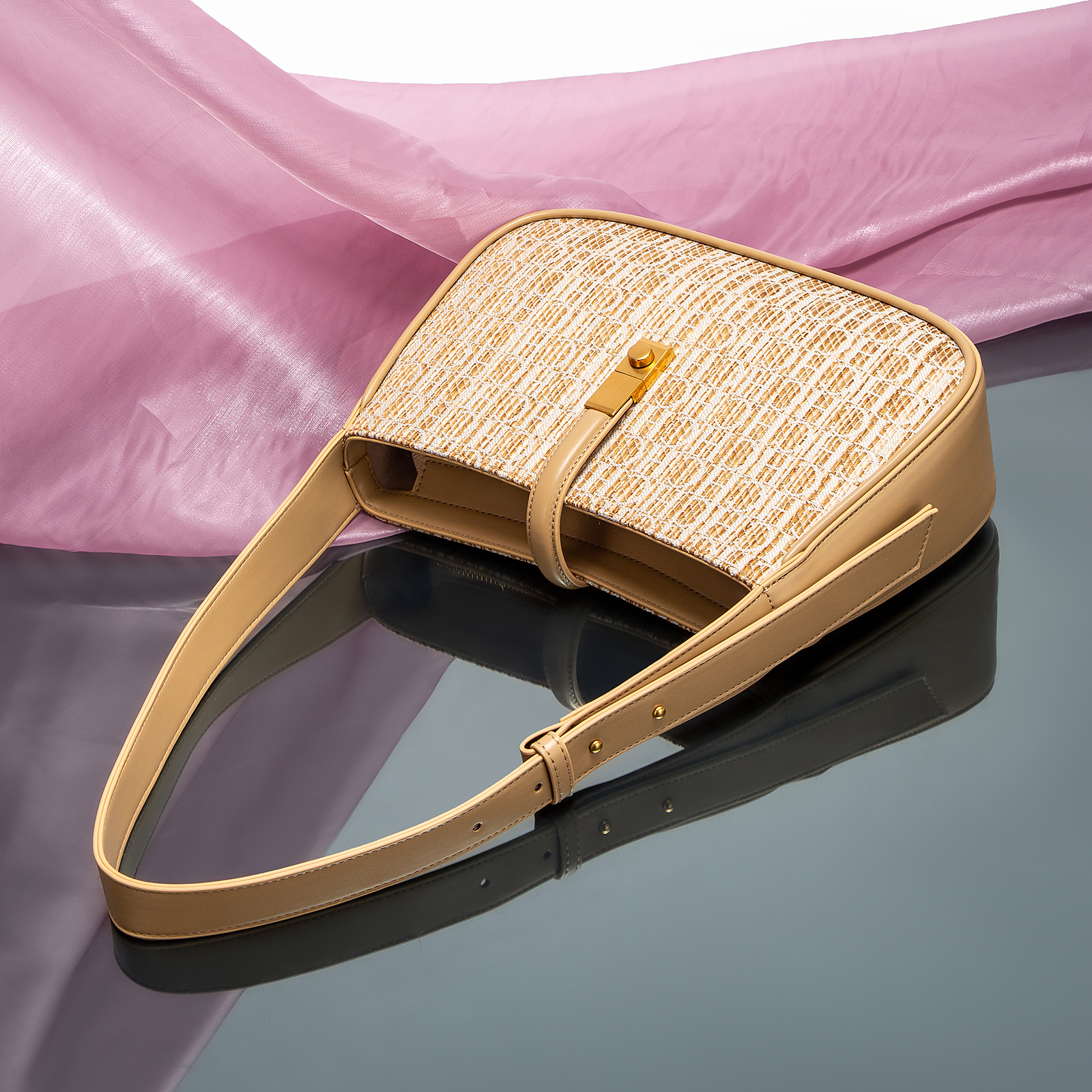 CHCH Women's Party Multi Functional Occasion Handbag Fashionable Classic Retro New Luxury Letter Design Handbag