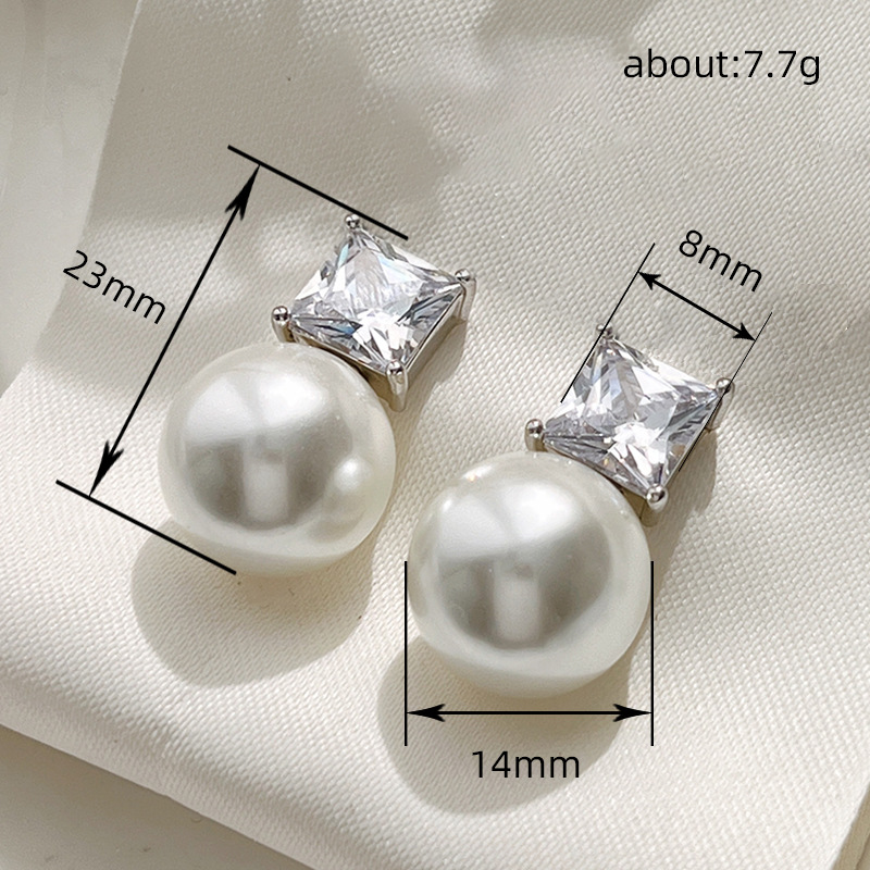 Delicate Designer White Pearl Earrings Simulated Ball Pearl Earrings for Women 18K White Gold Plated Freshwater Pearl Dangle Earring Luxury Wedding Je