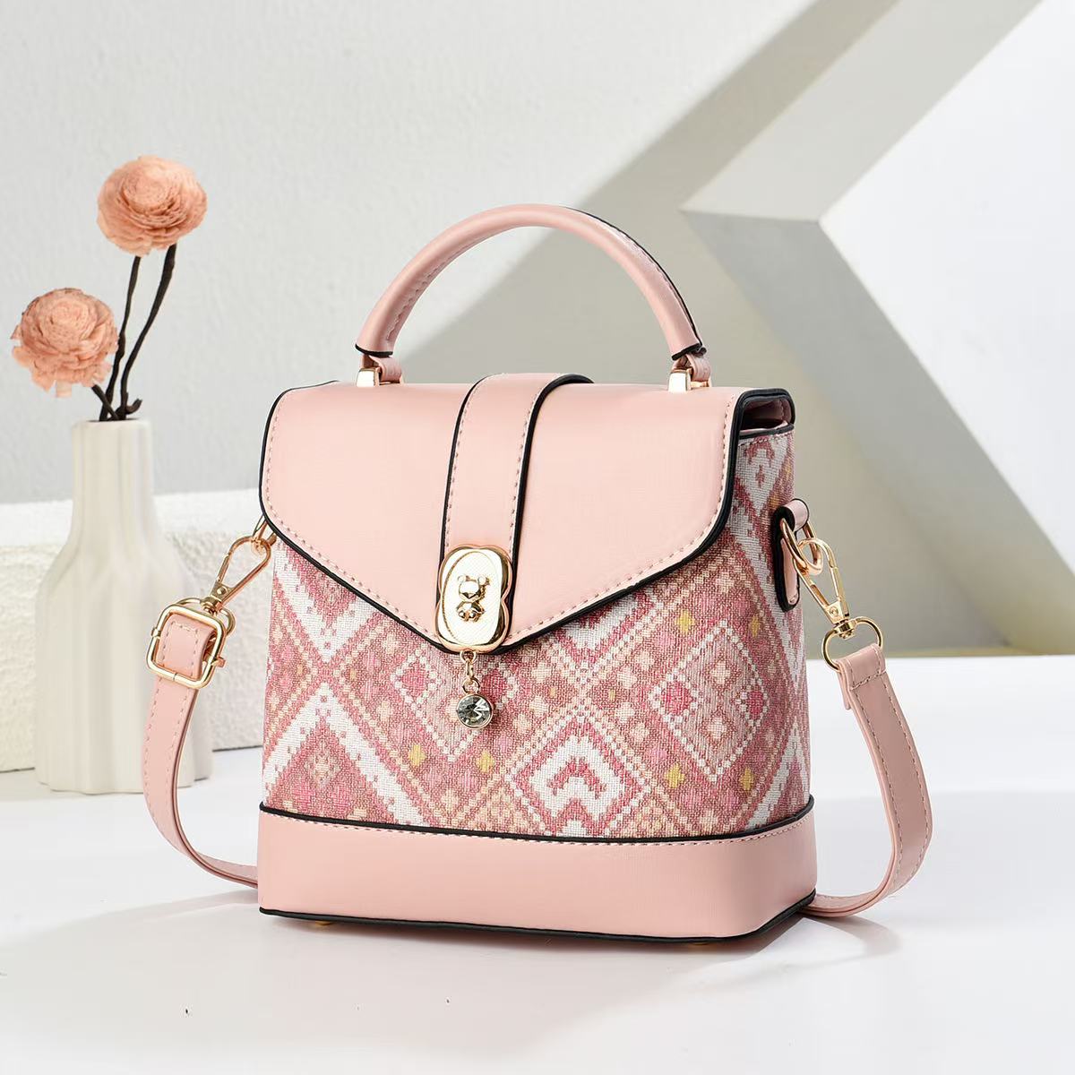 Designer Cross Body Bags Fashionable Bucket Shoulder Handbag - Casual Chic Crossbody Bag for Women, Lightweight Everyday Purse